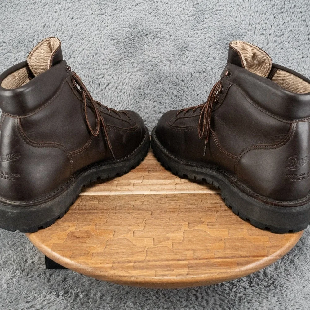 Danner 45200 Explorer Boots Gore-Tex Vibram Lug MADE IN USA 10.5 EE Wide